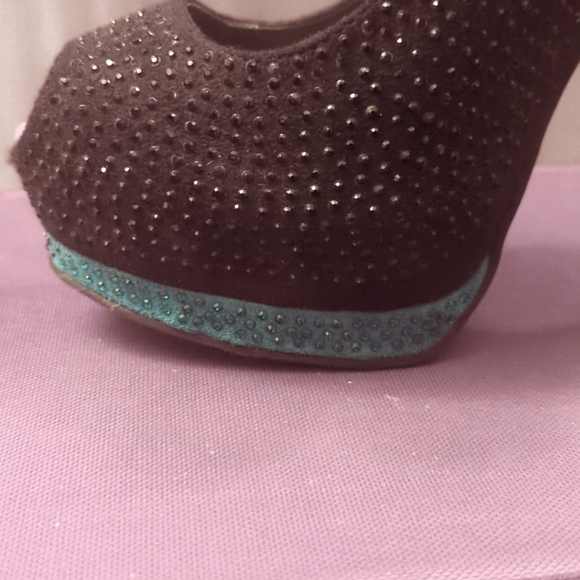 Blacked bedazzled peep toe tri-color stiletto slingback - Picture 2 of 9